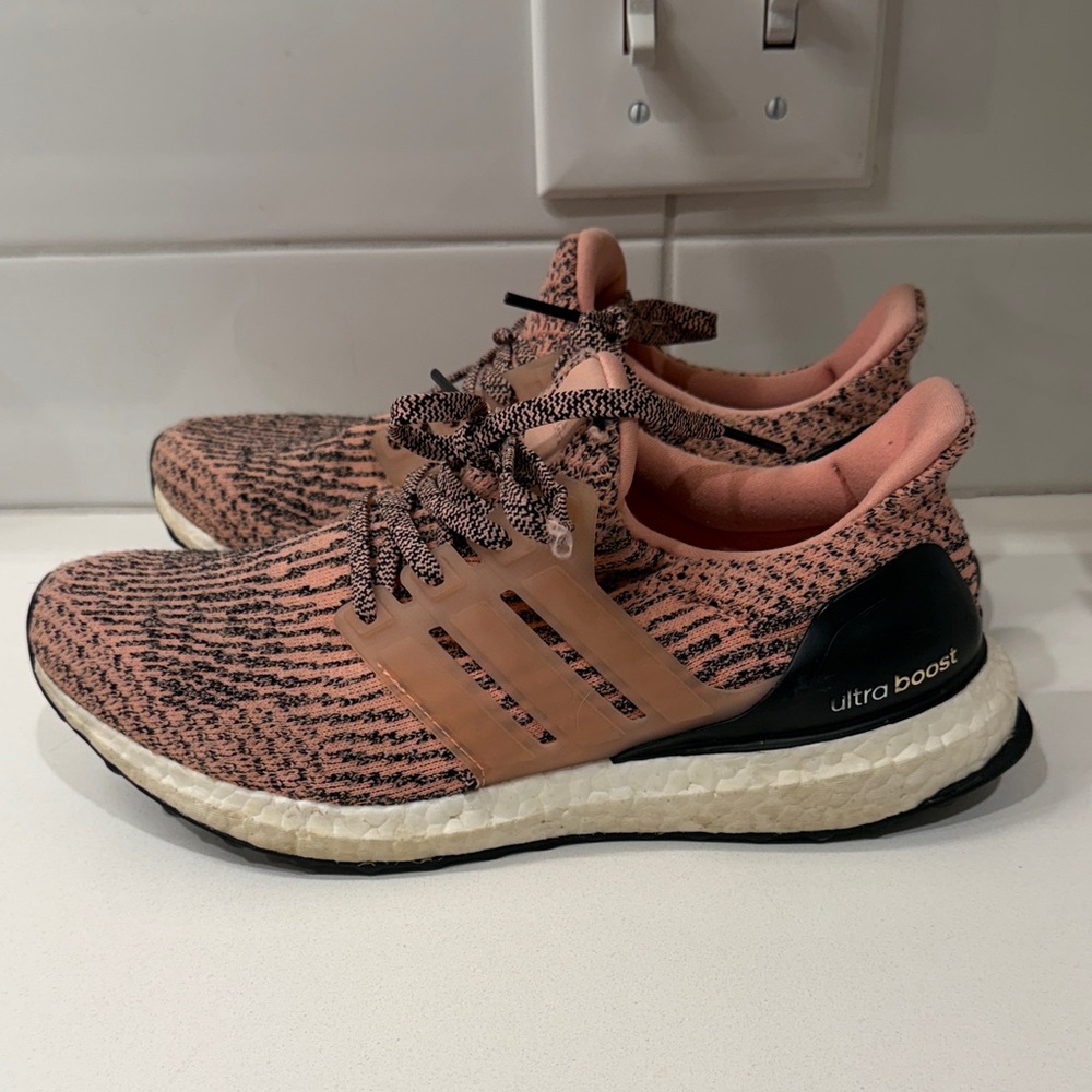 Adidas Ultra Boost 3.0 Salmon Pink & Black Women’s Shoes / Sneakers Size 7.5
